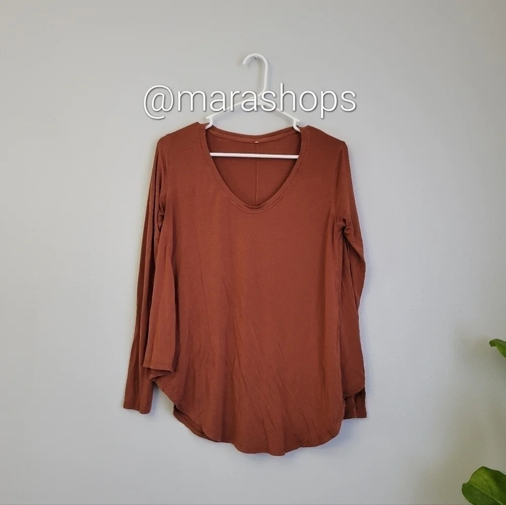lululemon athletica worn spot