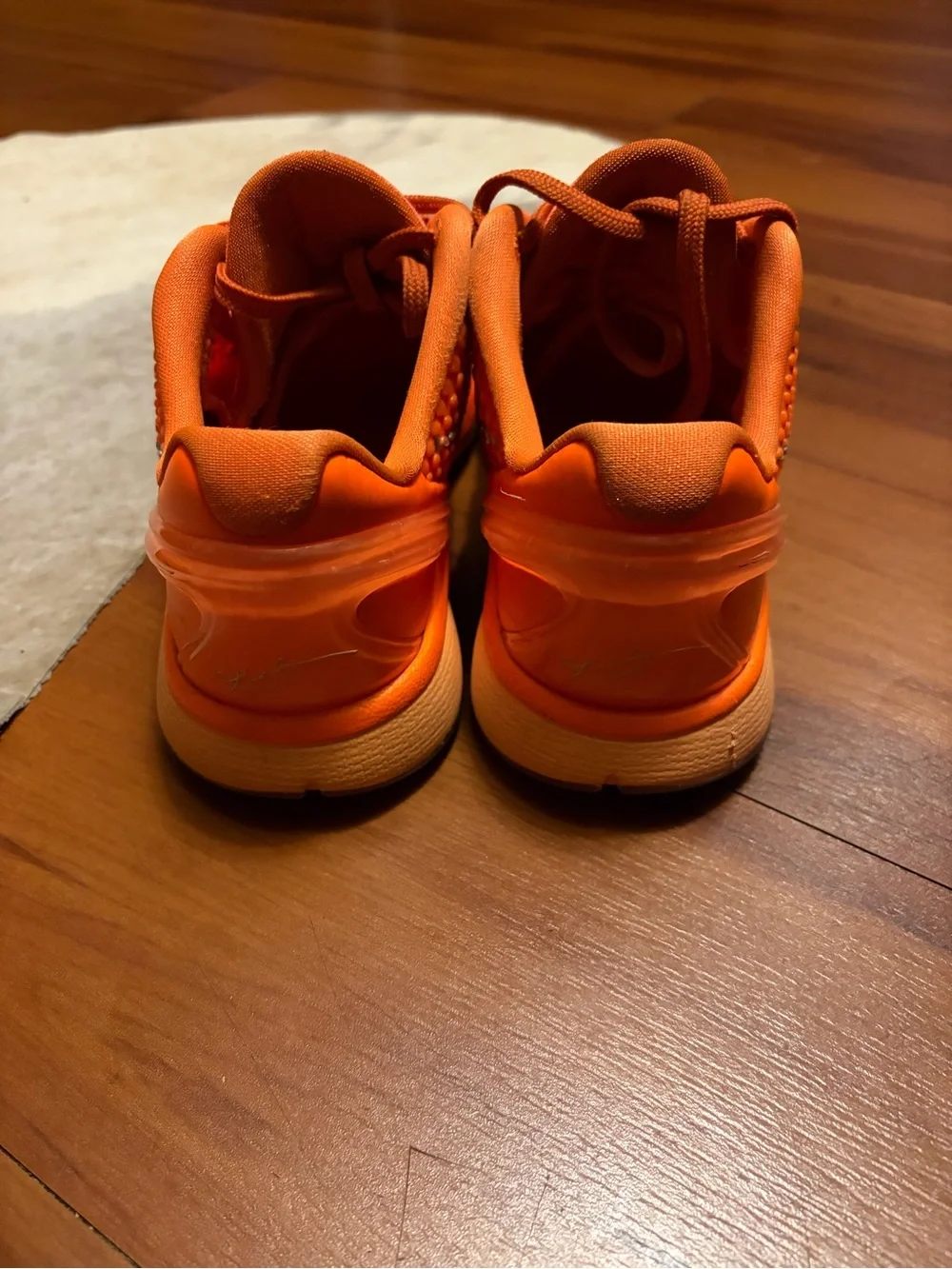 Nike Kobe 6 Protro GS Total Orange WNBA FV9676-800 Size 4Y Sneakers