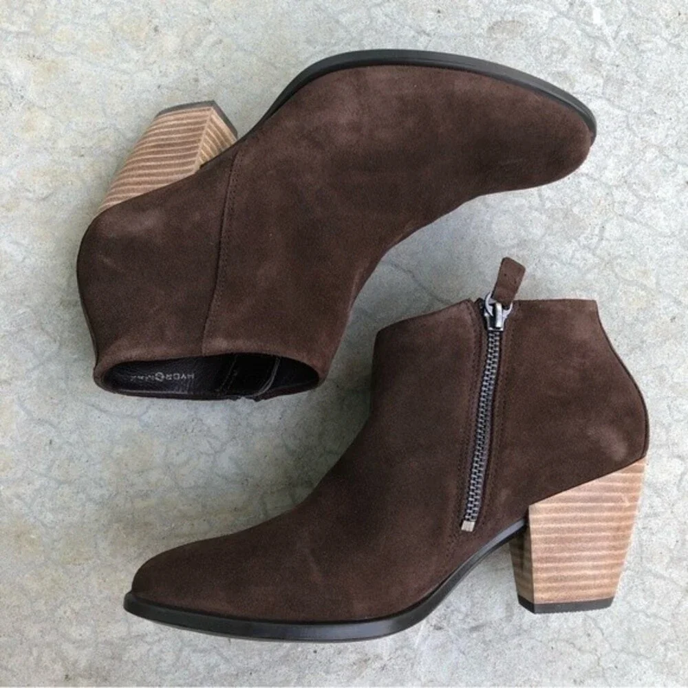 Ecco brown suede