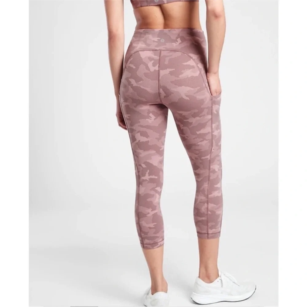 Athleta ultimate stash