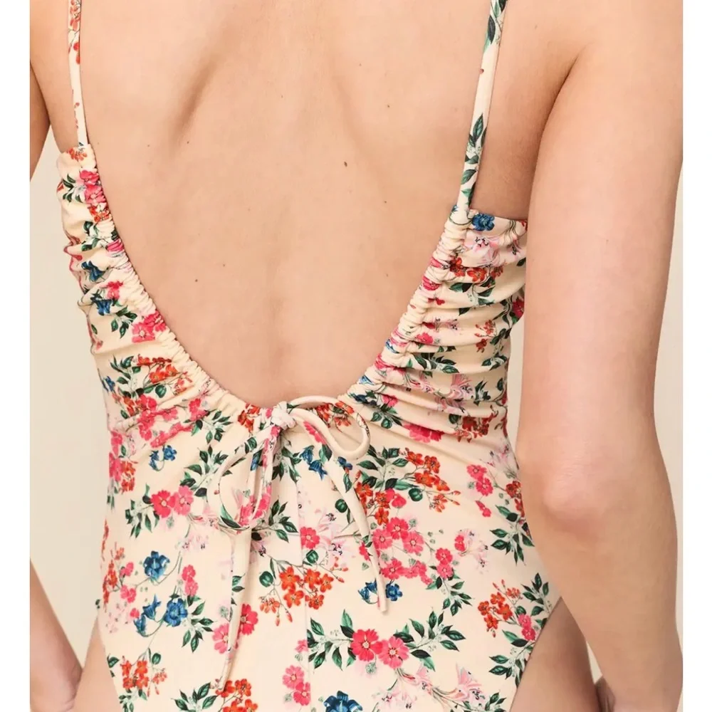 Andie swim chloe