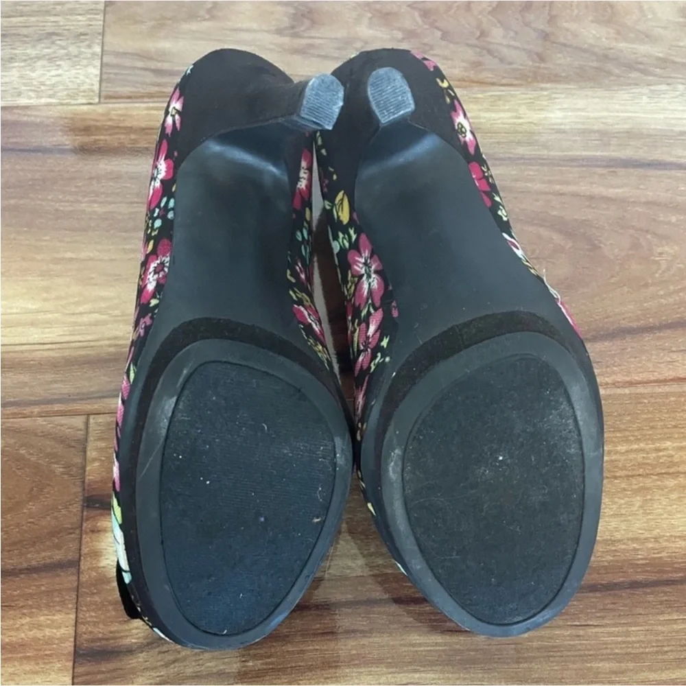 Madden Girl Black Floral Heels