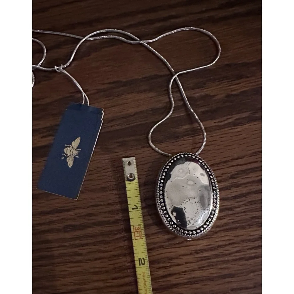N/A product locket