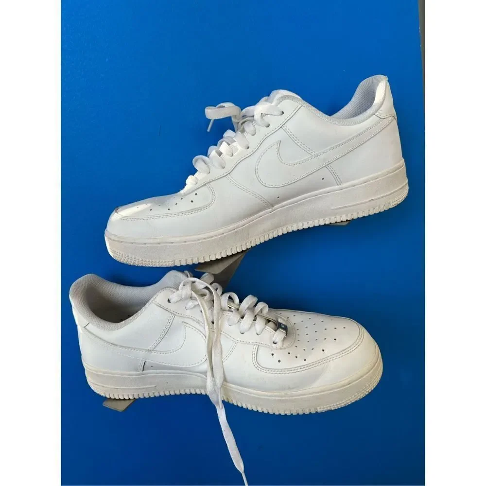 Nike please see
