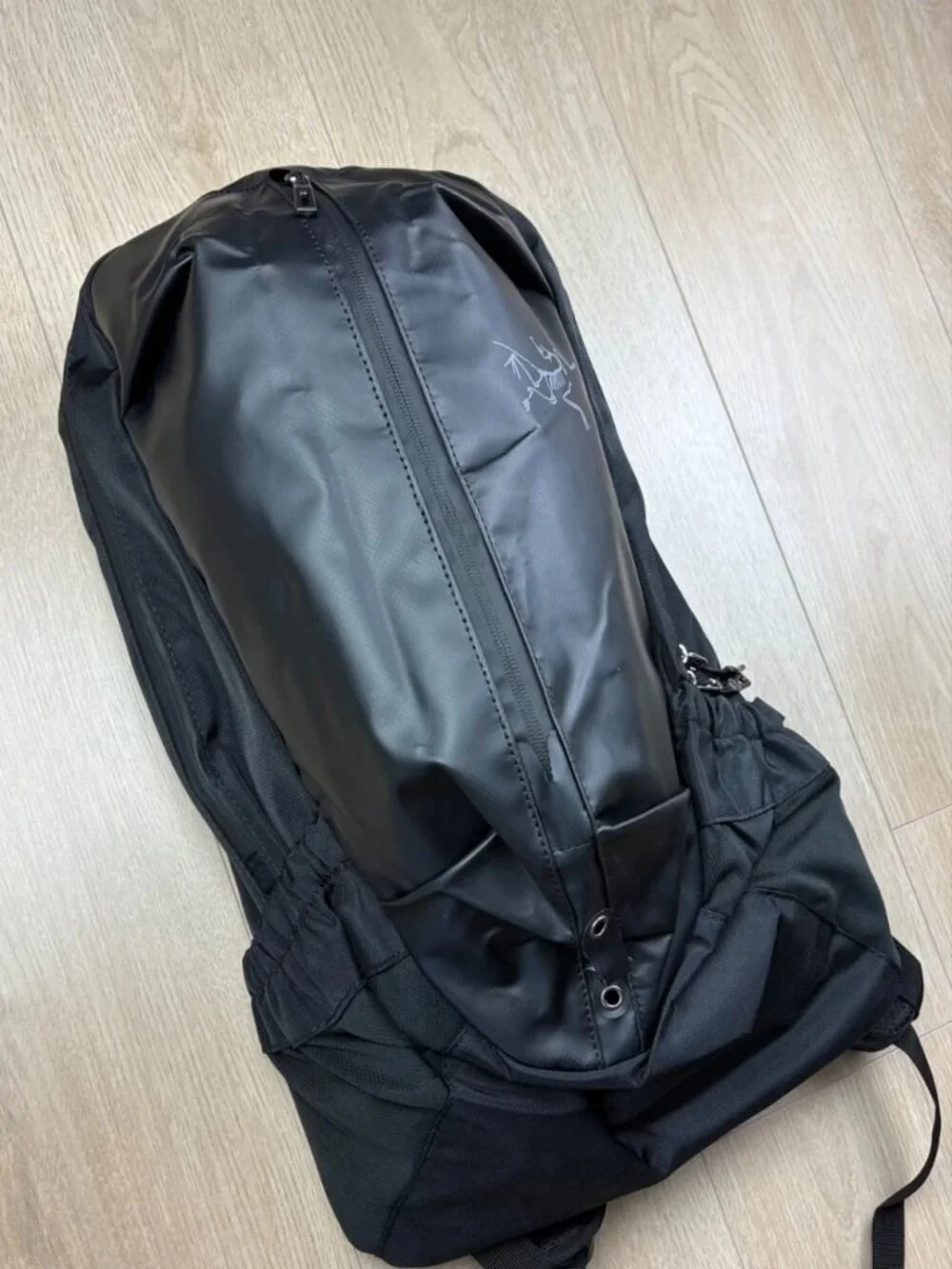 Arc'teryx Arro 22 GORE-TEX Backpack Black