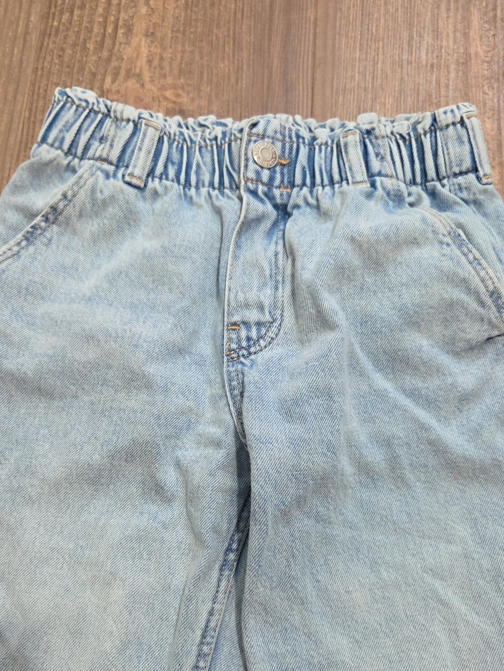 H&M casual light
