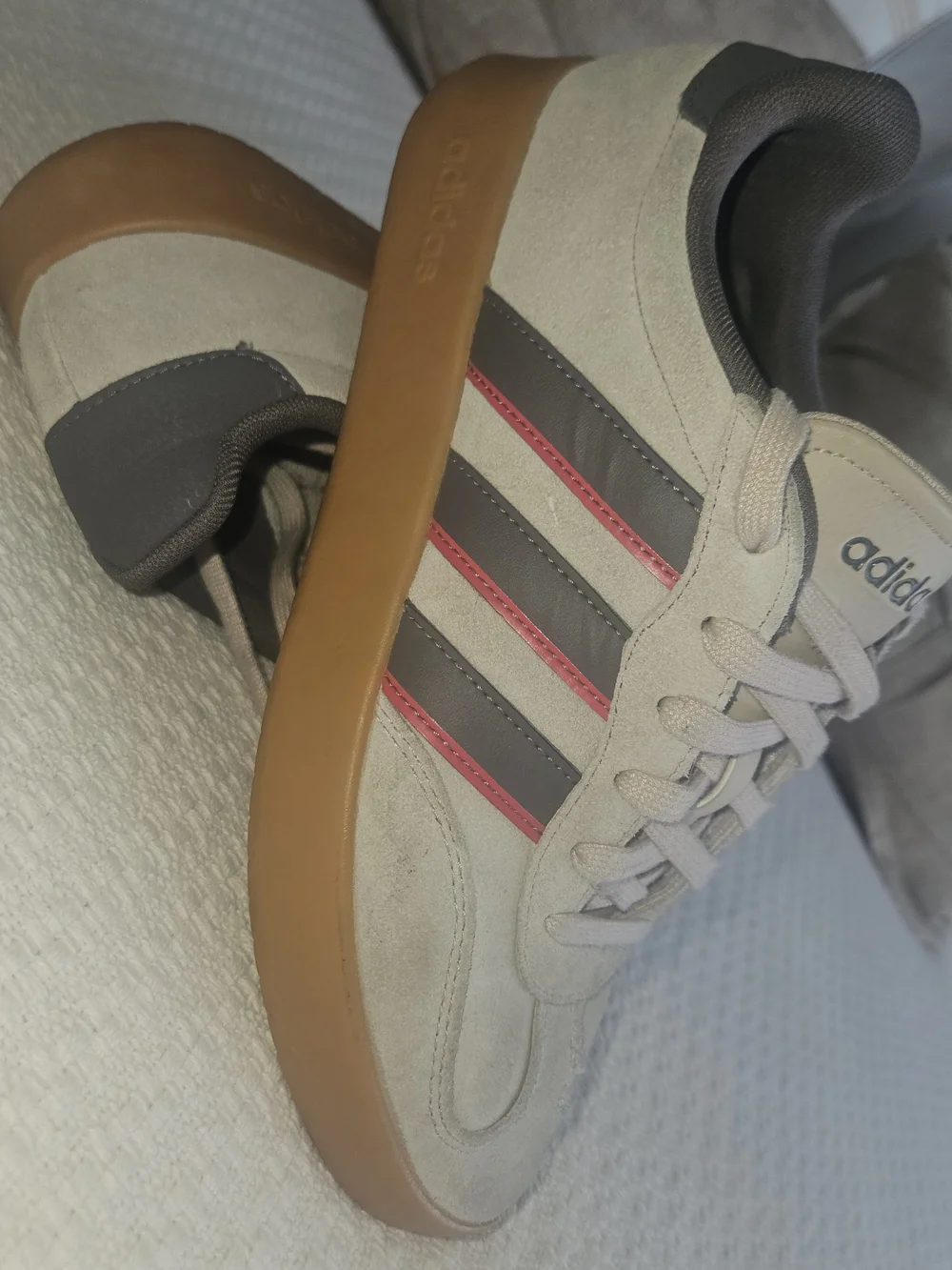 adidas casual sneakers