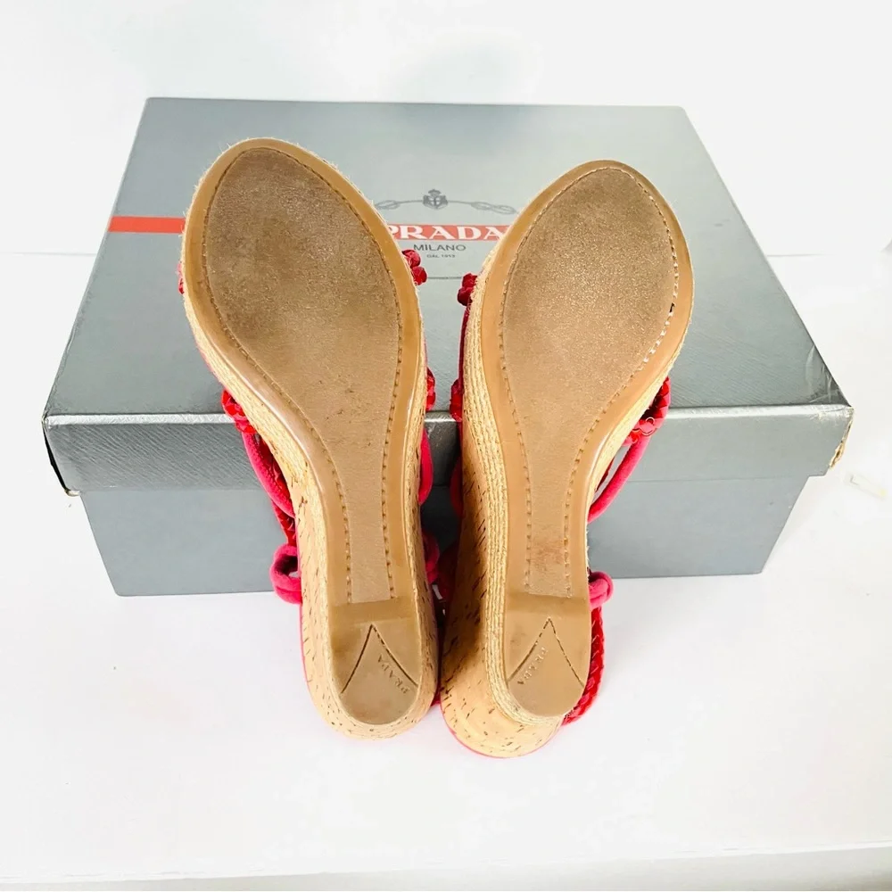 Prada very good