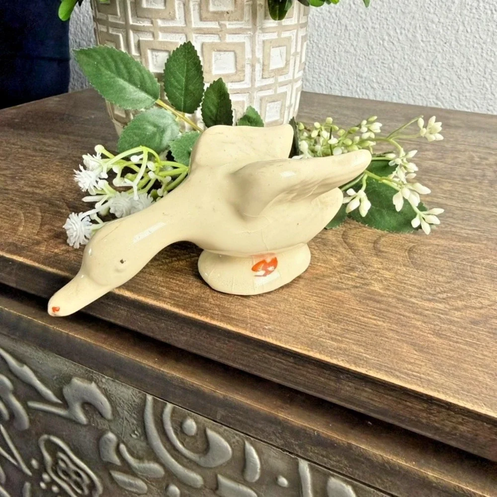 Vintage Ceramic Goose Figurine Cream Glazed Cottage Farmhouse Bird Decor 4.5