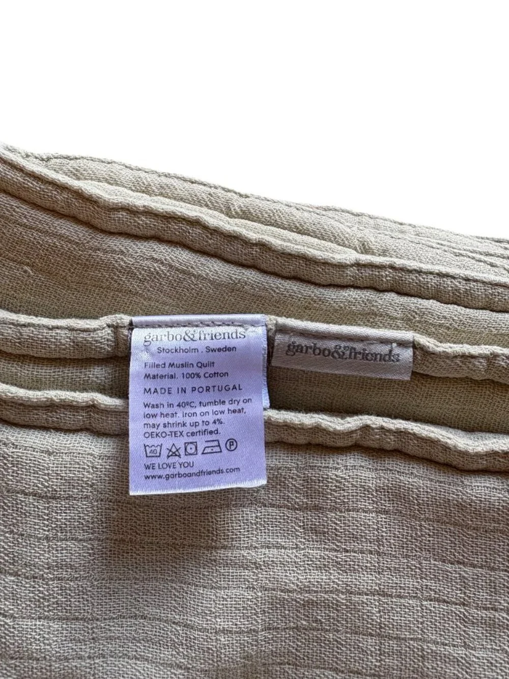 Garbo & Friends Filled Muslin Quilt