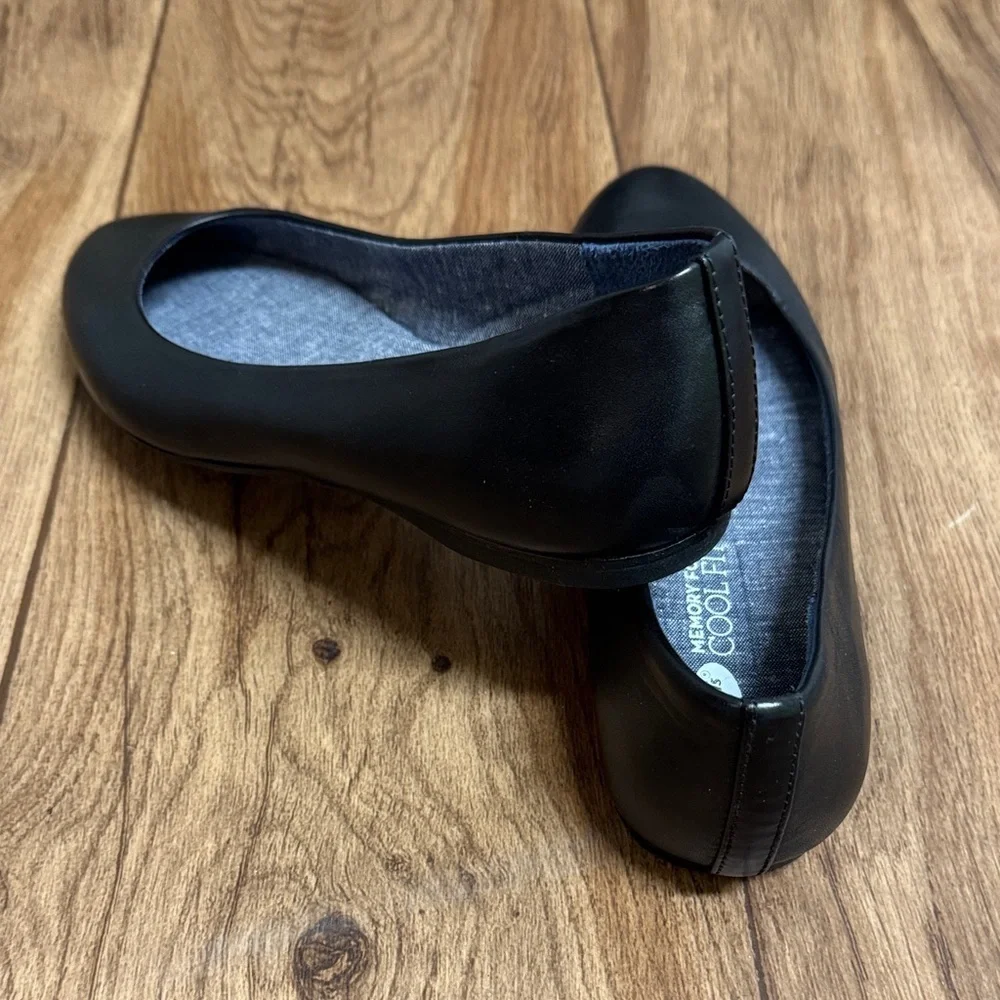Dr. Scholls classic black