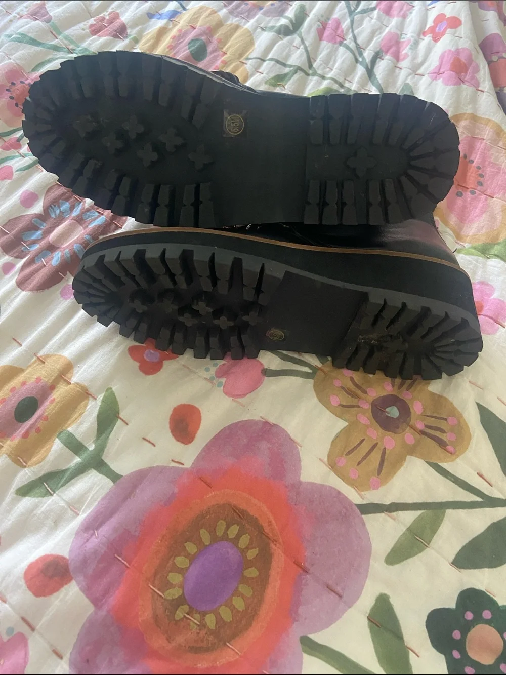 Coconuts by Matisse black leather