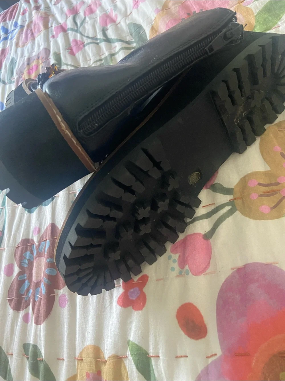 Coconuts by Matisse black leather