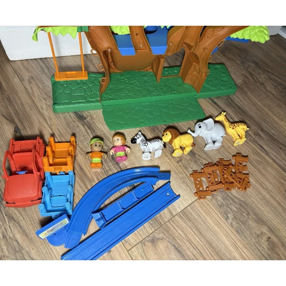 Kids Connection Action Play Zoo Set 22