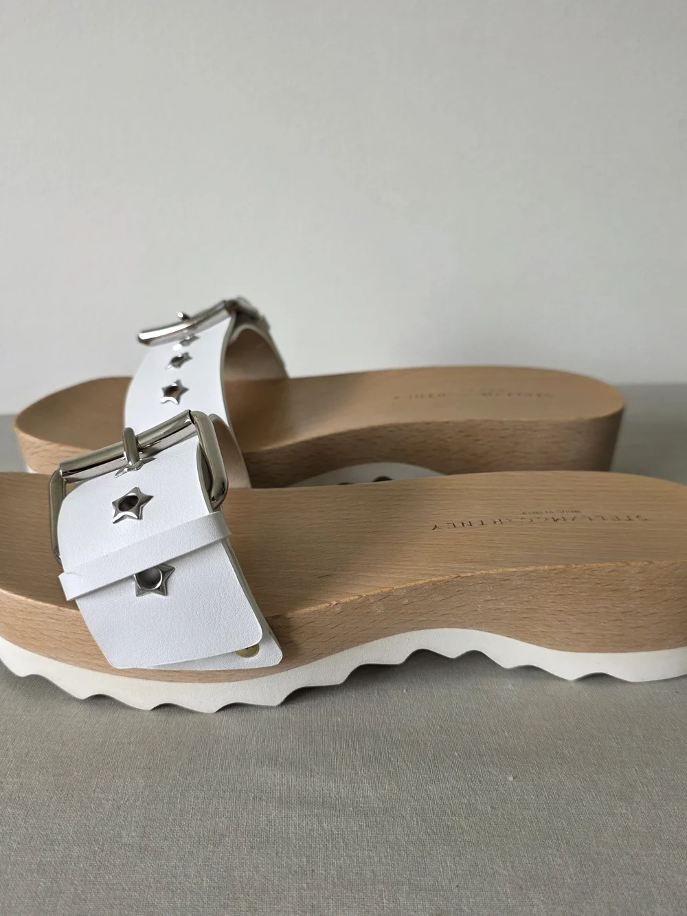 Stella McCartney description platform