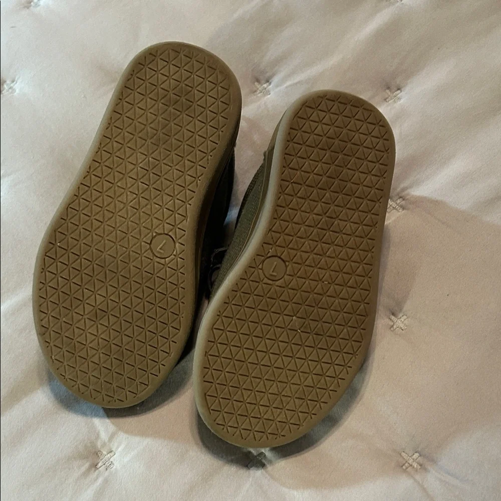 GAP durable canvas