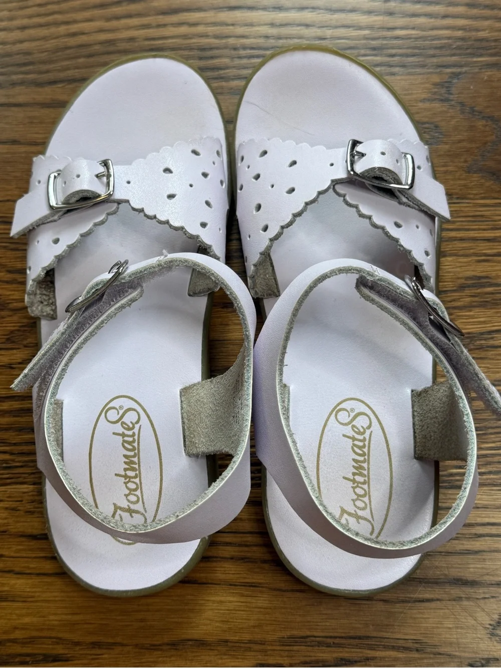 FootMates comfortable quality