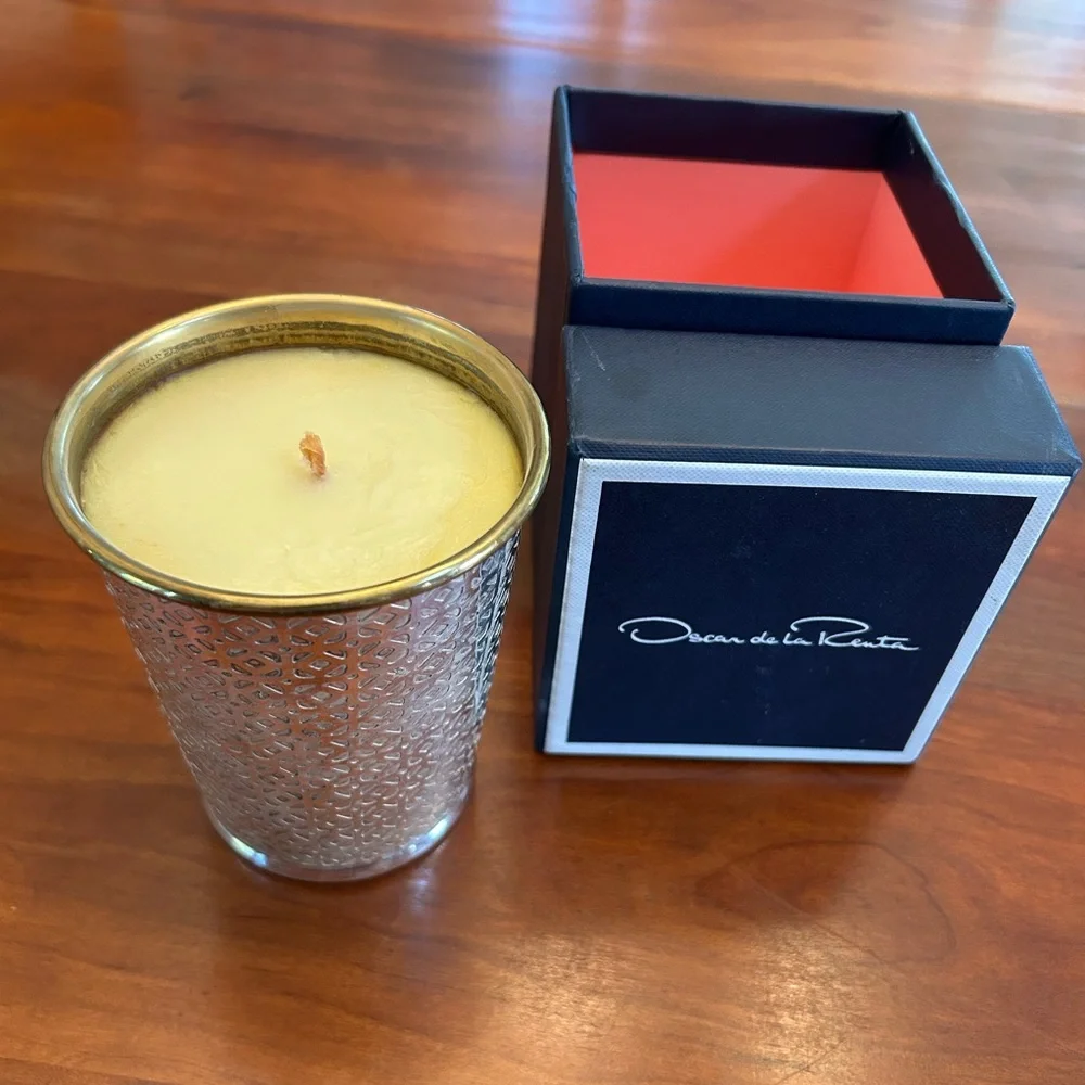 Oscar de la Renta Gold and Silver Textured Candle