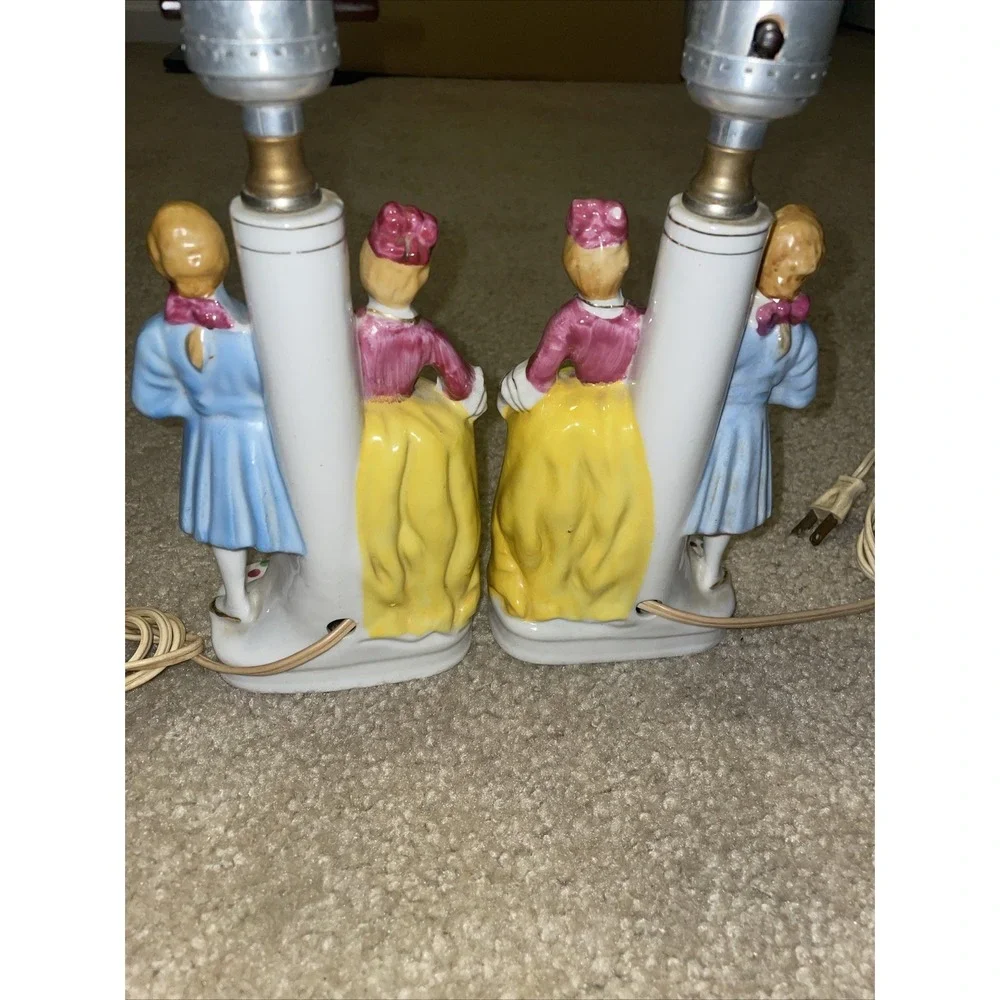 Royal Queen vintage pair