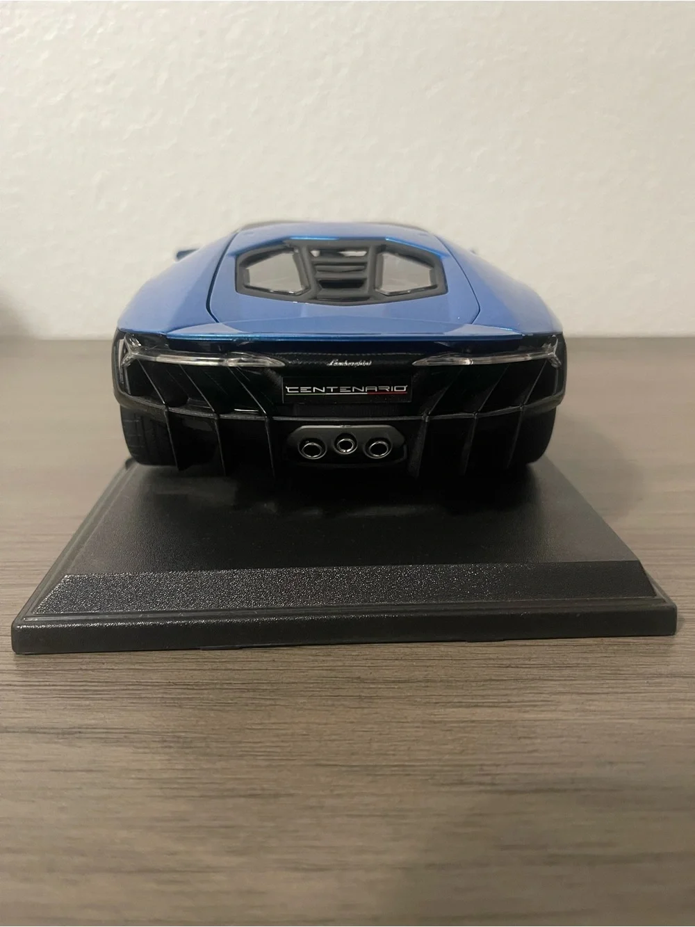 Lamborghini detailed die