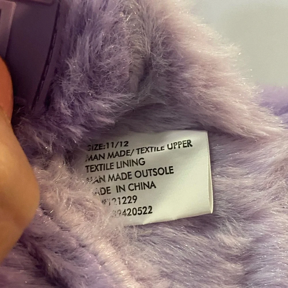 Bebe Girls Purple‎ Faux Fur Slides Slippers Logo Patch Size 11/12 NEW