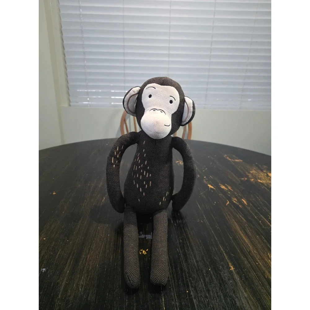 Pillowfort Monkey Figural Throw‎ Pillow Kids 12in Brown Excellent Herringbone