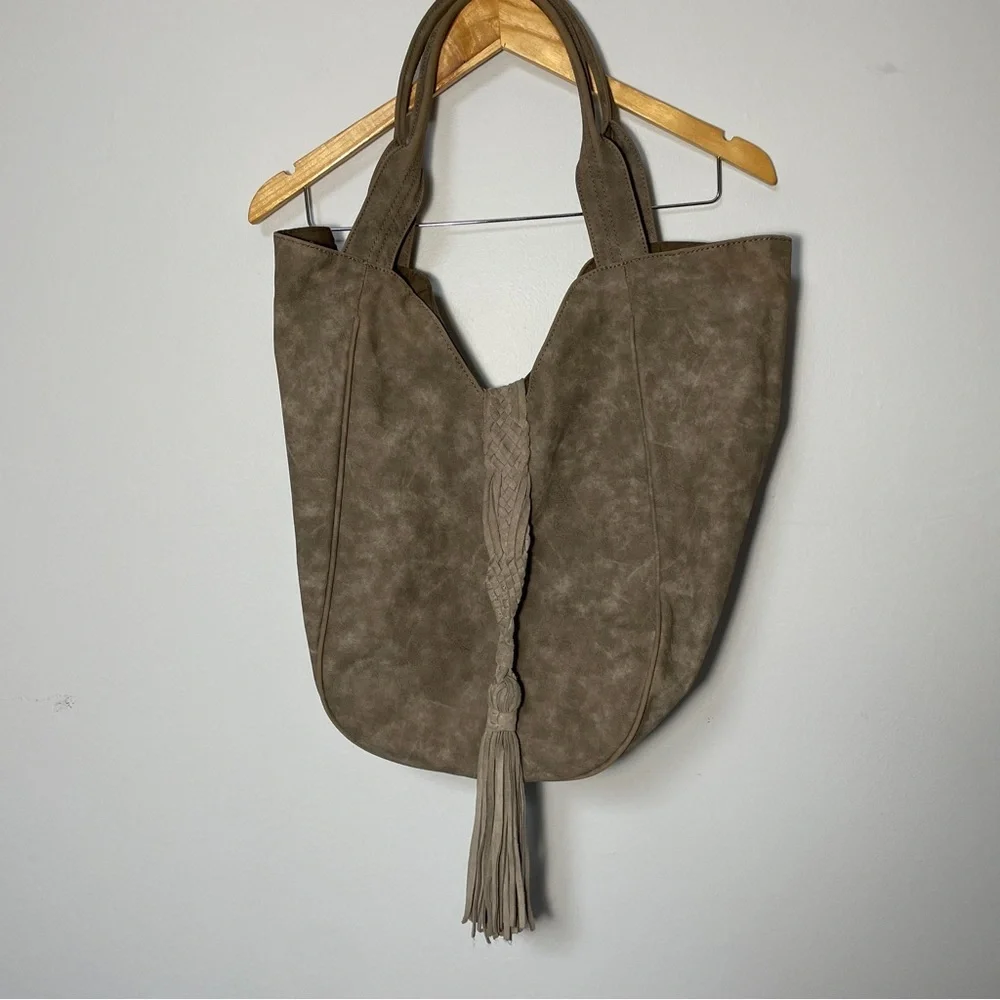 DV by Dolce‎ Vita Large Gray Taupe Fringe Hobo Bag