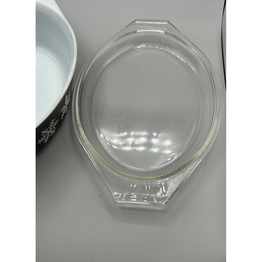 Pyrex preowned no