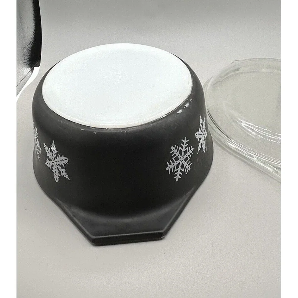 Pyrex preowned no