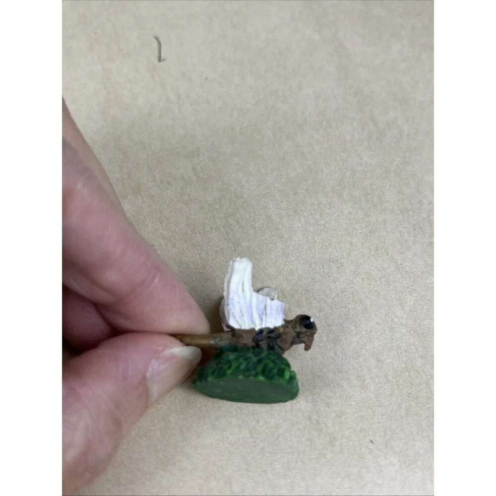 Unbranded wing used