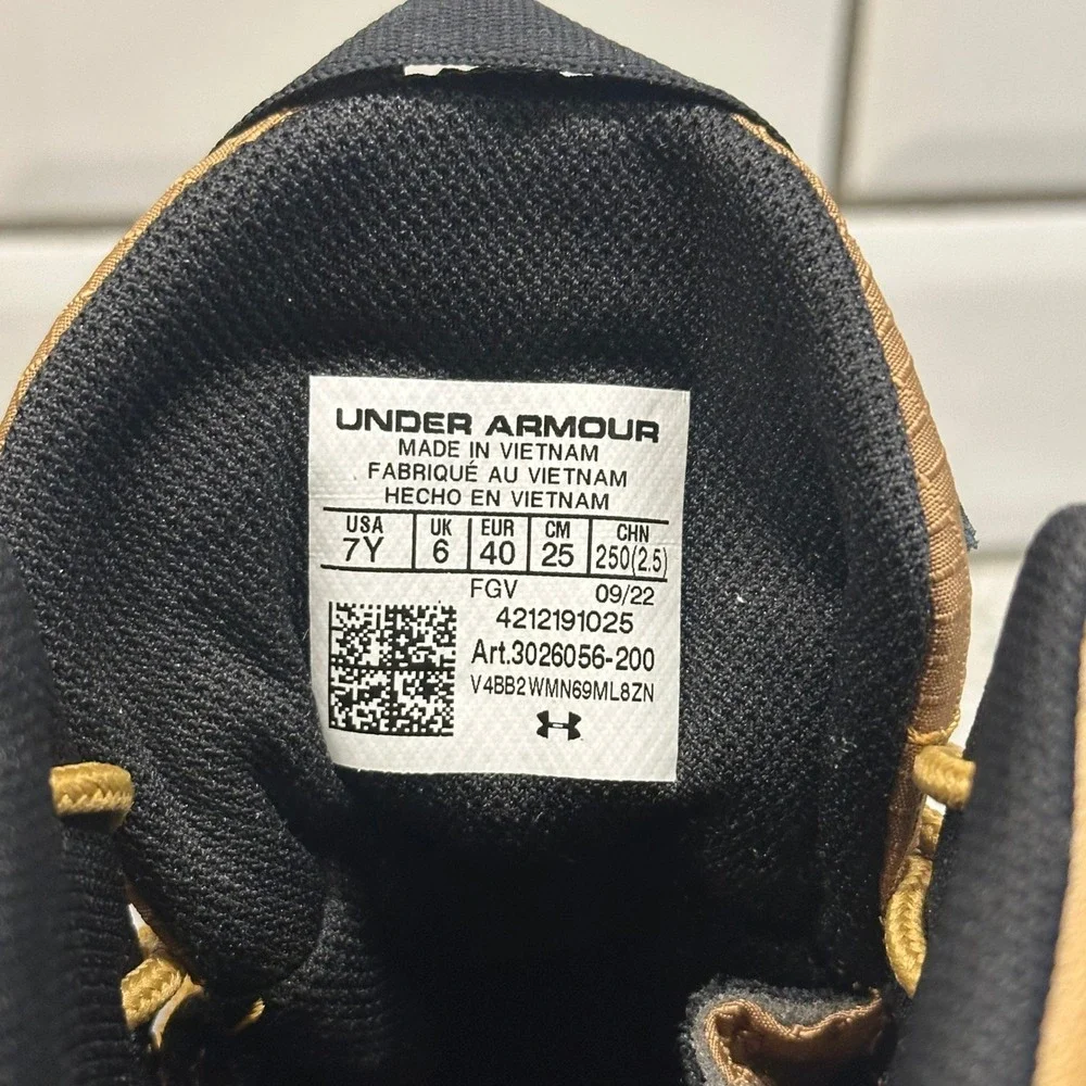 Under Armour‎ Kids Stellar G2 6 Inch Boots Tan Youth Size 7Y Waterproof