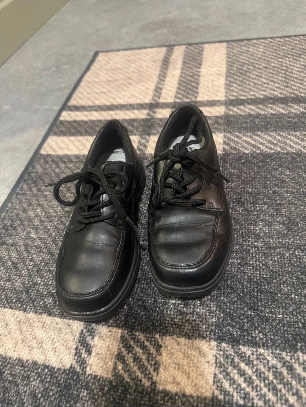 Hush Puppies boys black dress shoes size 12