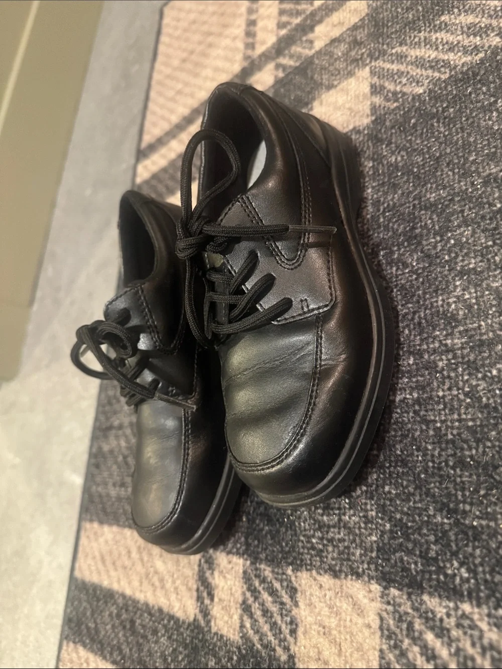 Hush Puppies size 12