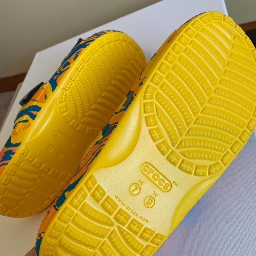 CROCS brand new