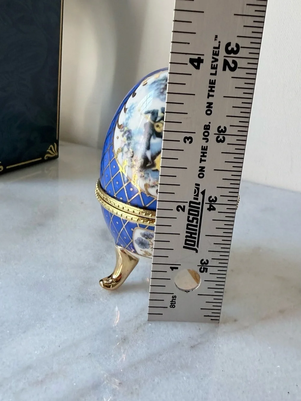 N/A porcelain egg