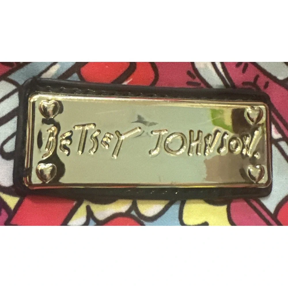 Betsey Johnson ice cosmetic