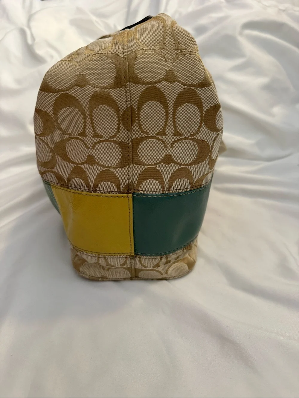 EUC Vintage Coach Gallery Signature Hobo Shoulder Bag with Multicolor Stripe