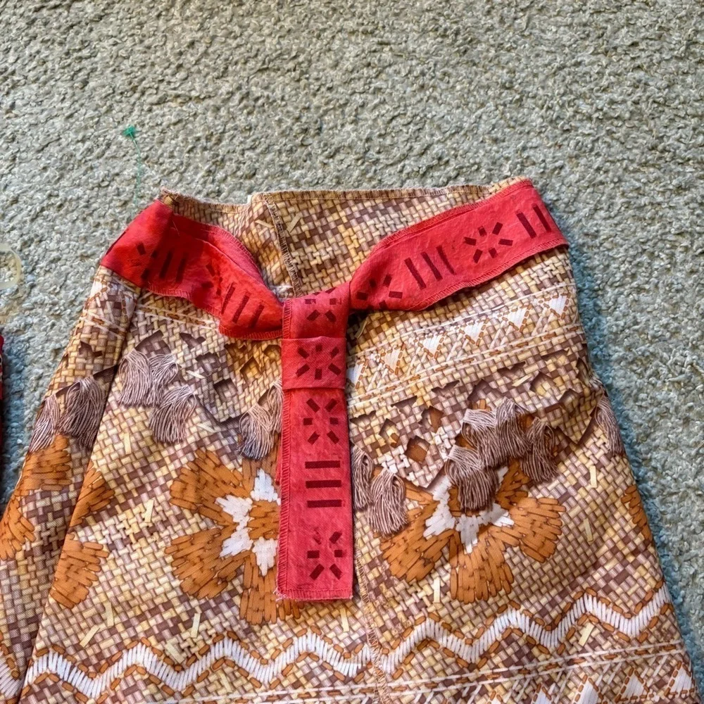 Disney Moana Costume Set - Red and Brown Sz 4-6X Disney Land World Cruise