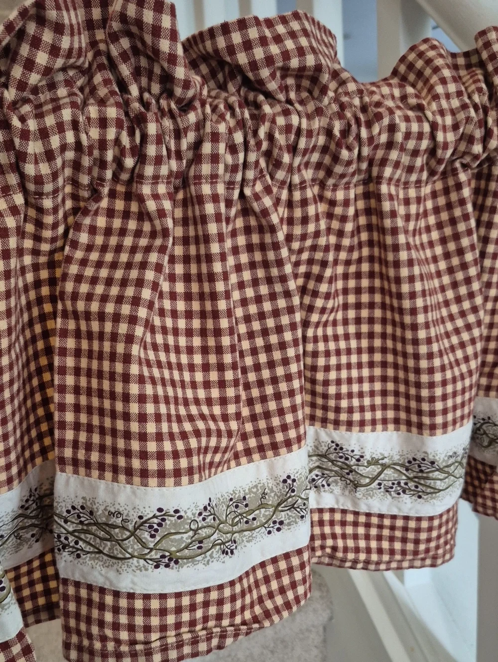 The Country Home Collection reddish brown