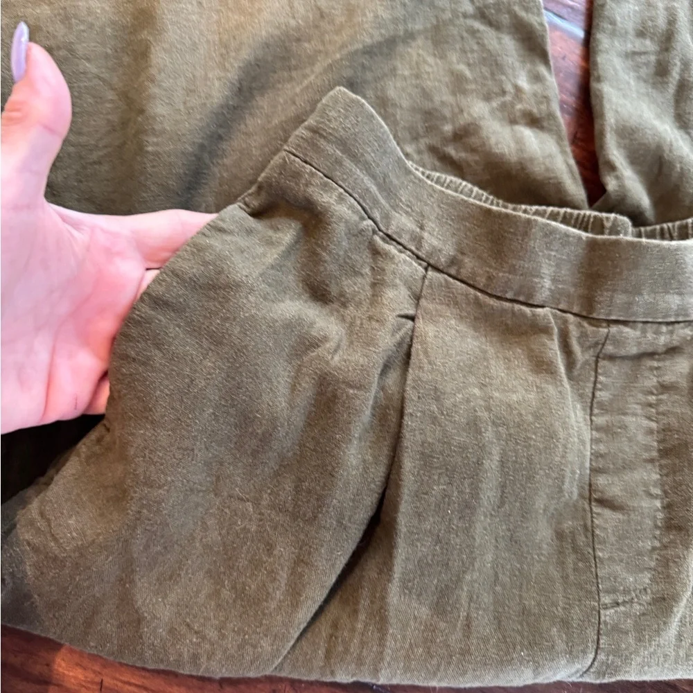 Banana Republic comfortable stylish