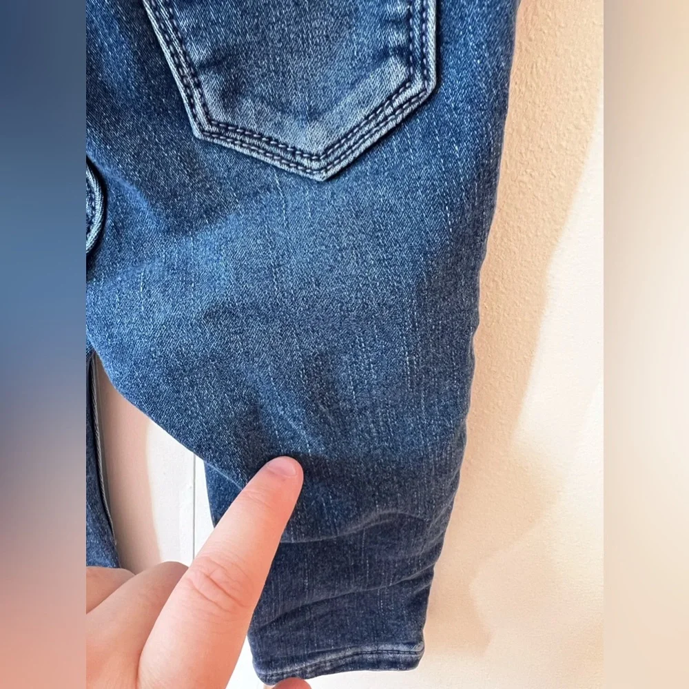 Old Navy Baby Denim Boyfriend Jeans Size‎ 6-12 Months