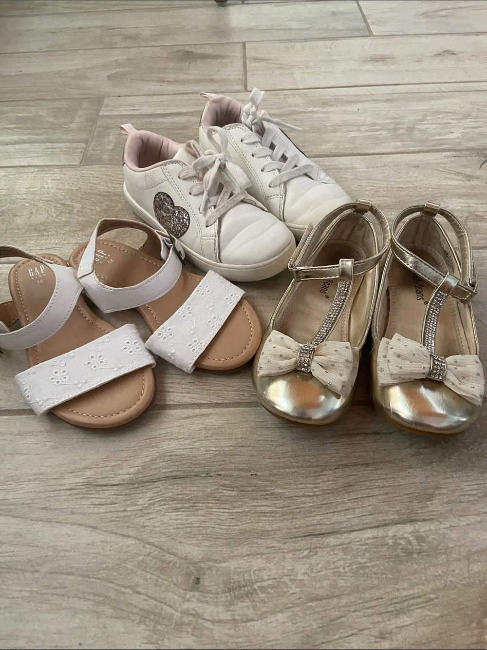 Girls Size 12 White Eyelet Sandals Gold Dress Shoes Pink Heart Sneakers