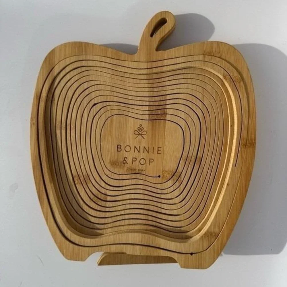 Bonnie and Pop Basket Bamboo Collapsible Apple Shape Tray Trivet Cottage Fruit