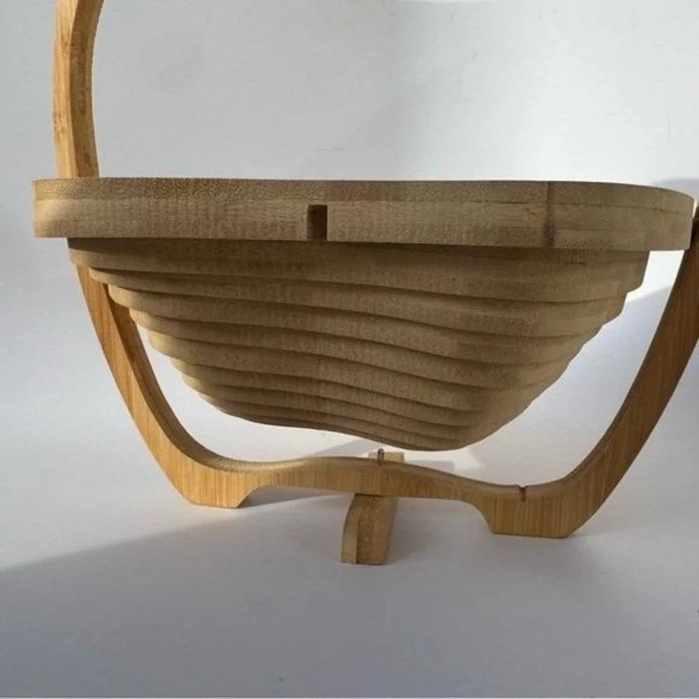 Bonnie and Pop Basket Bamboo Collapsible Apple Shape Tray Trivet Cottage Fruit