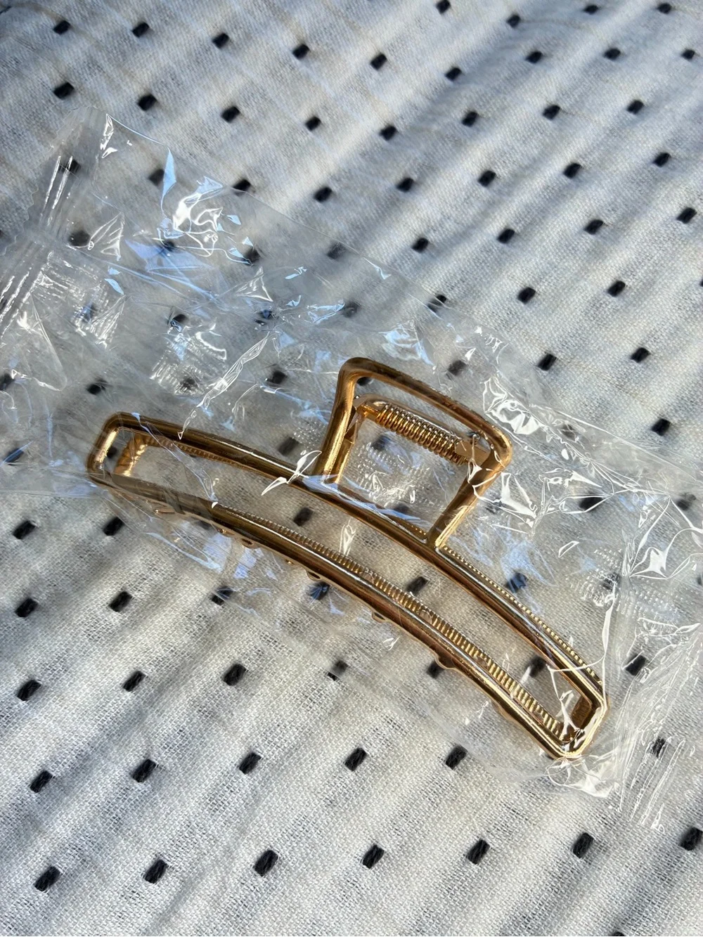 N/A sleek gold