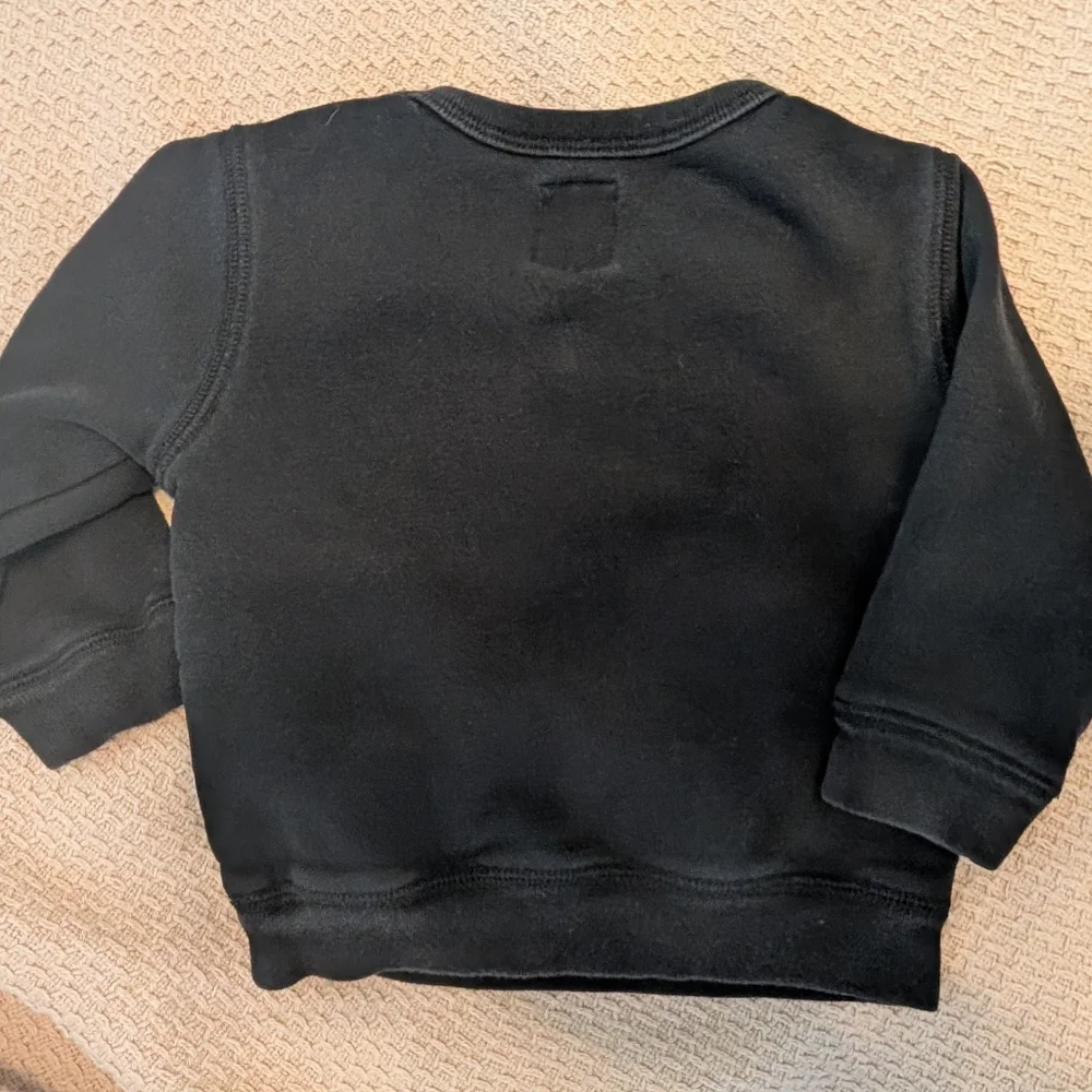 GAP cozy black
