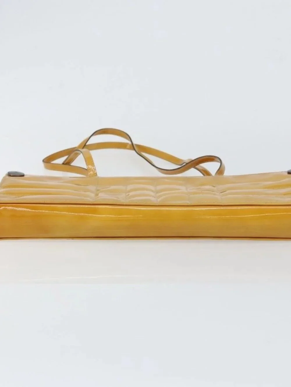 CHANEL brand	chanel color	yellow