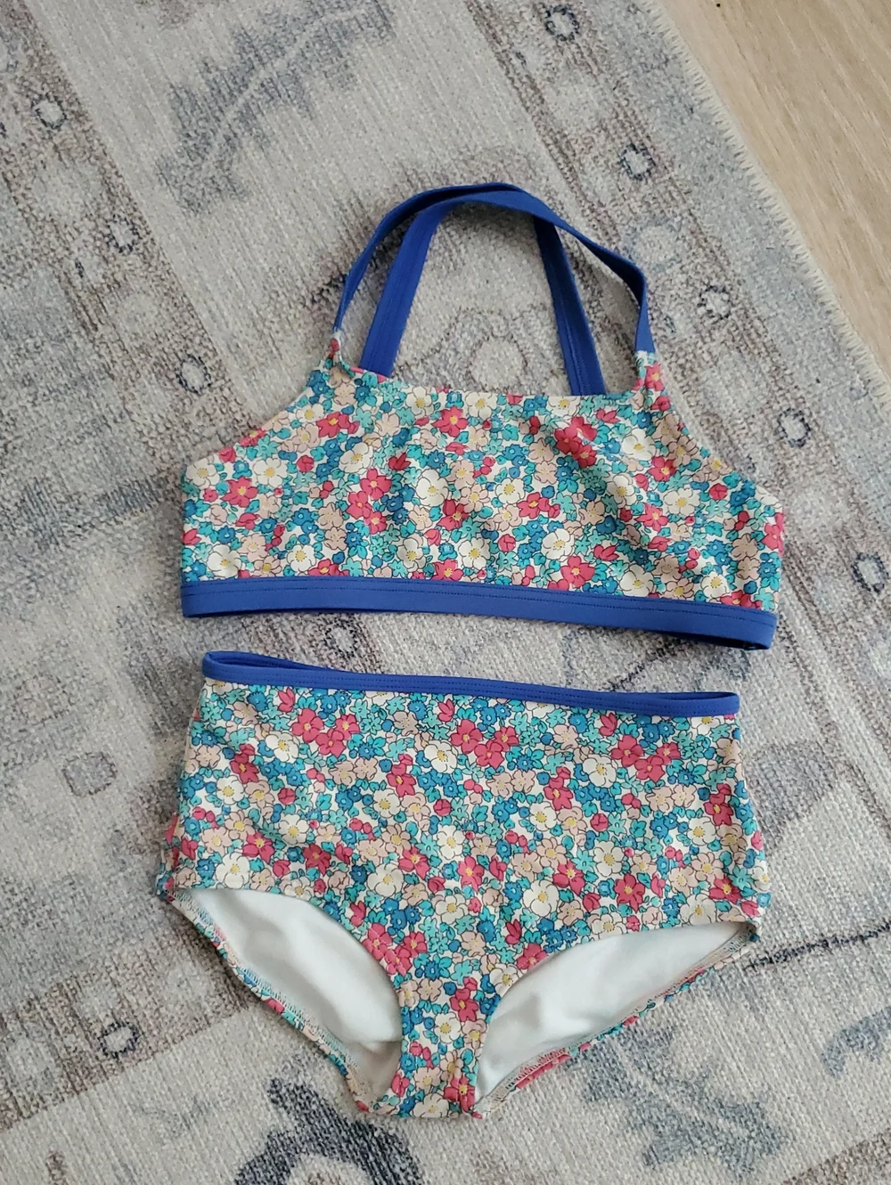 Mini Boden Girls Floral Two-Piece Cross-Back Bikini Set Swimsuit Sz9-10