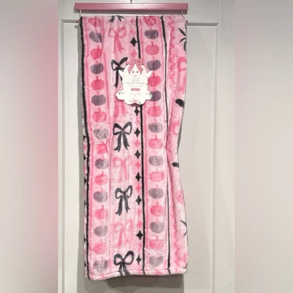 PINK Bow Halloween Throw with Bats and Spiders