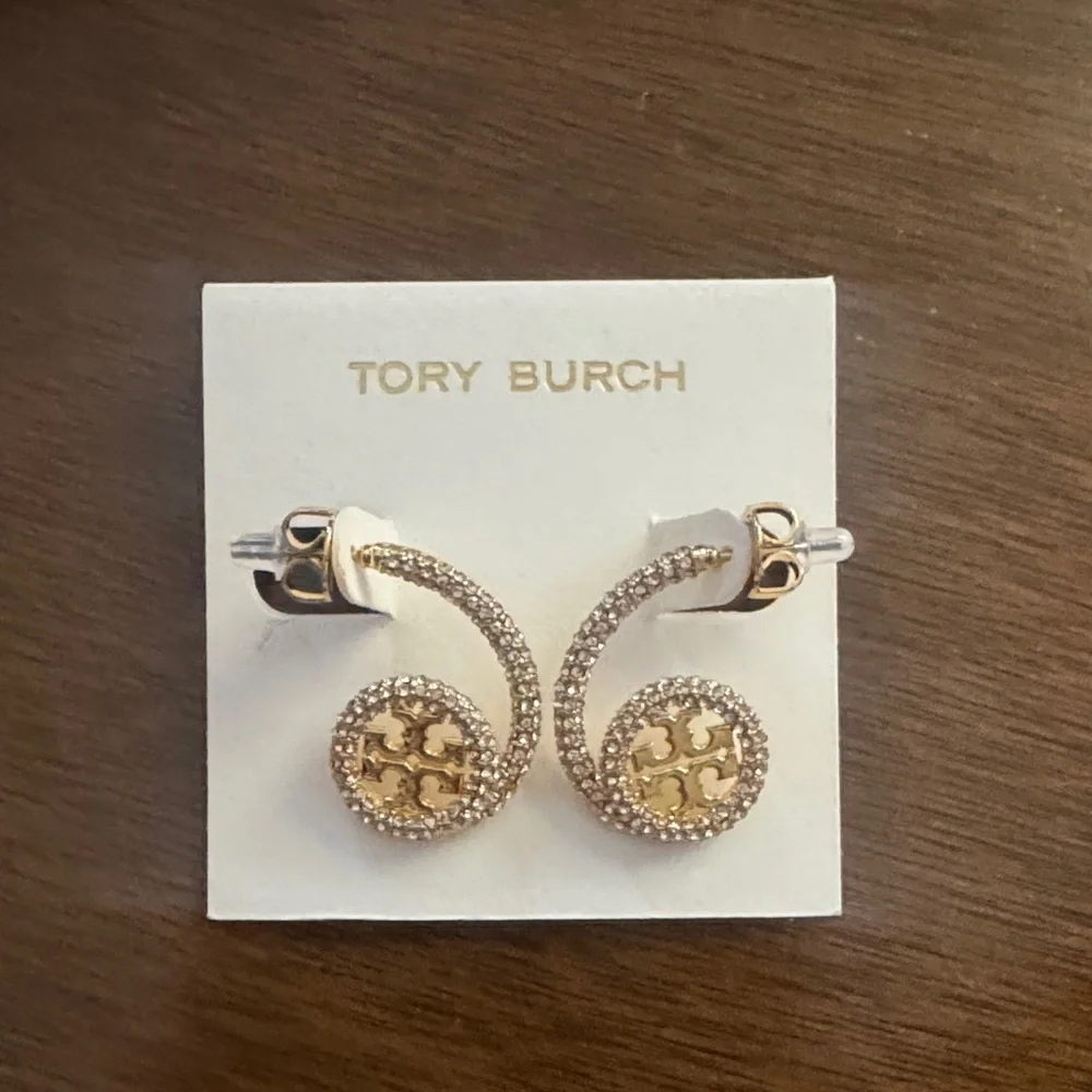 Tory Burch • Icon Pave Loop Earrings good NEW $129